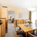 Dorint Charlottenhof Halle Otel