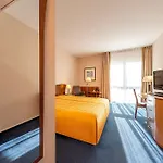 酒店 Dorint Charlottenhof Halle 4*