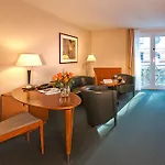 酒店 Dorint Charlottenhof Halle 4*