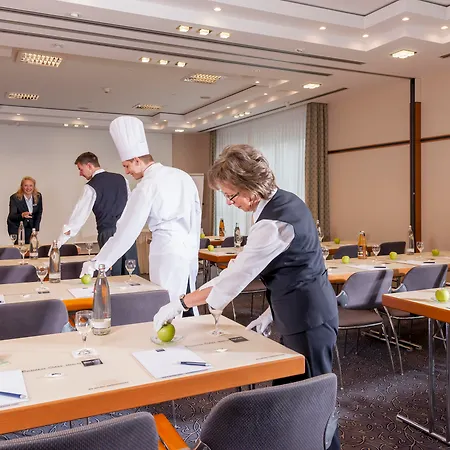 Hotel Dorint Charlottenhof Halle