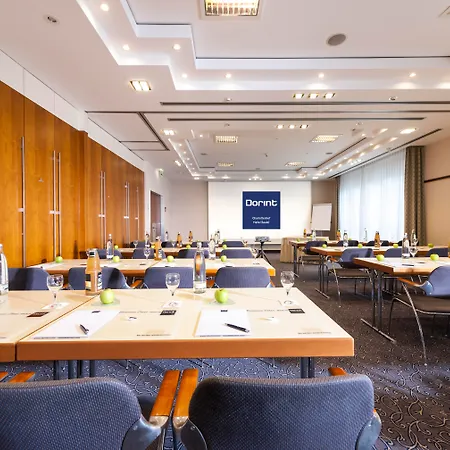 Dorint Charlottenhof Halle 酒店 4*