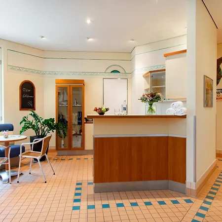 Dorint Charlottenhof Halle Hotel 4*