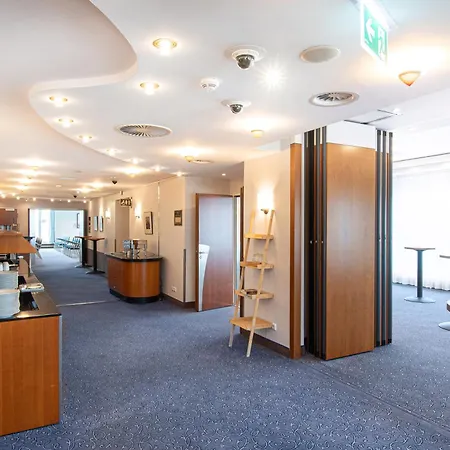 Dorint Charlottenhof Halle 酒店