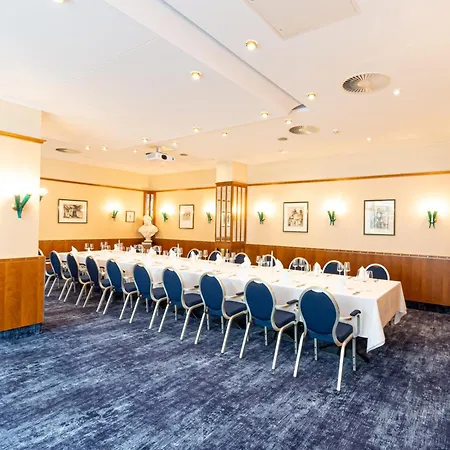 Hotel Dorint Charlottenhof Halle