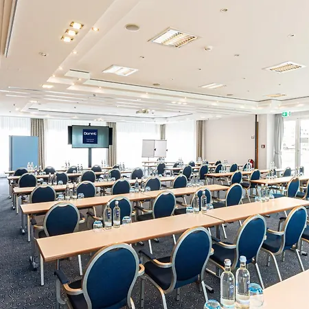 Hotel Dorint Charlottenhof Halle 4*