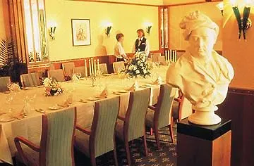 Dorint Charlottenhof Halle Hotel
