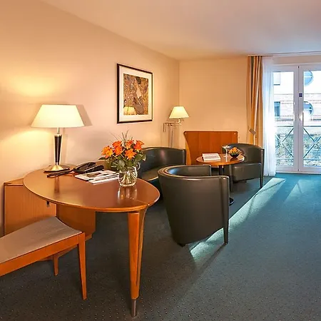Hotel Dorint Charlottenhof Halle 4*