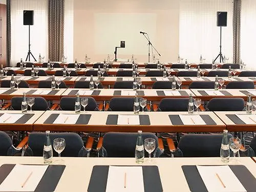 Hotel Dorint Charlottenhof Halle 4*