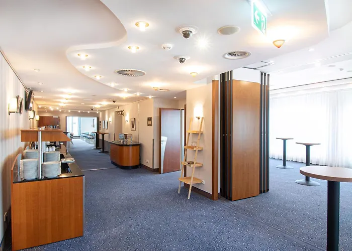 Dorint Charlottenhof Halle Szálloda