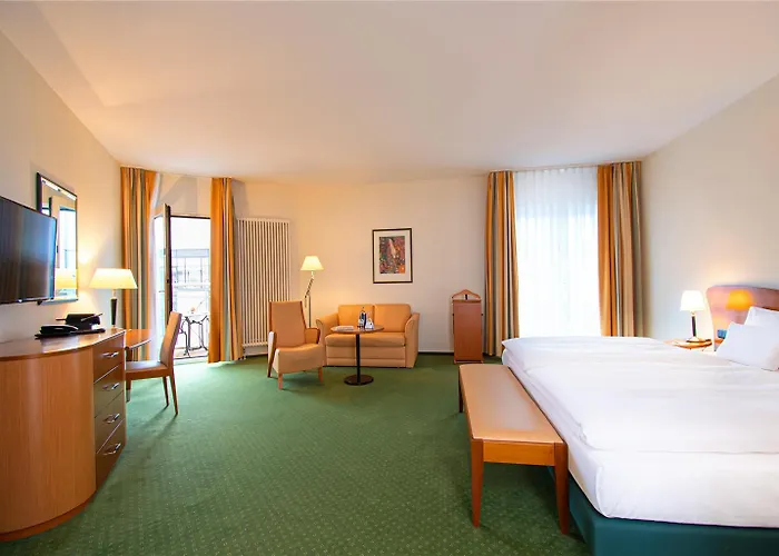 Dorint Charlottenhof Halle 酒店 4*