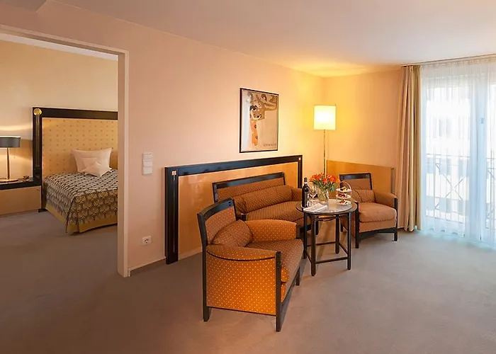 Hotel Dorint Charlottenhof Halle 4*