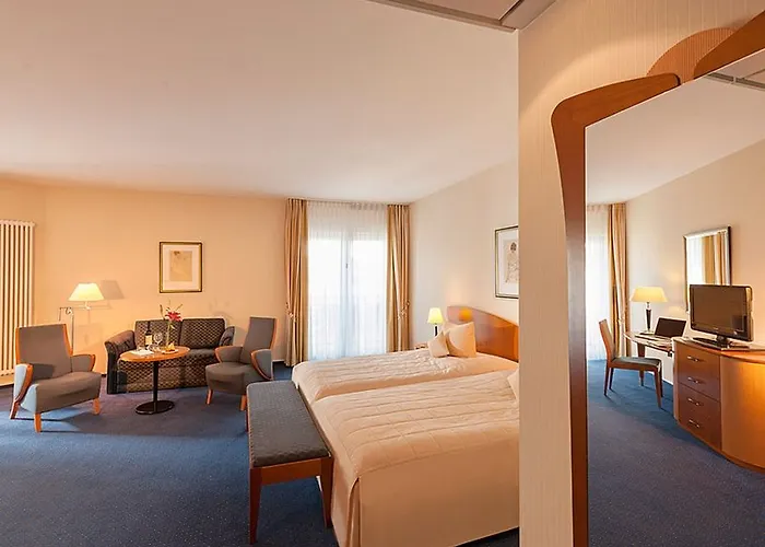 Hotel Dorint Charlottenhof Halle 4*